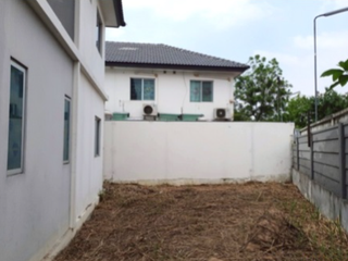 出售 3 卧室 独立屋 在 Si Racha, Chon Buri