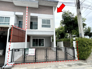 For sale 3 ベッドルーム townhouse in Bang Lamung, Chonburi