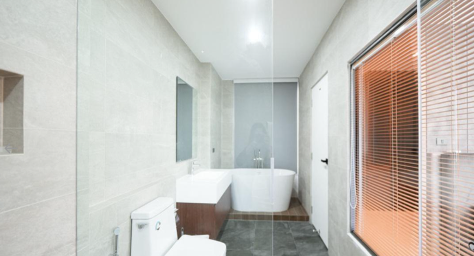 Haus zum Kauf mit 4 Zimmer in Bang Lamung, Chonburi