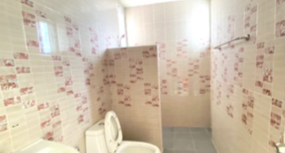 For sale 2 ベッドルーム house in Si Racha, Chonburi