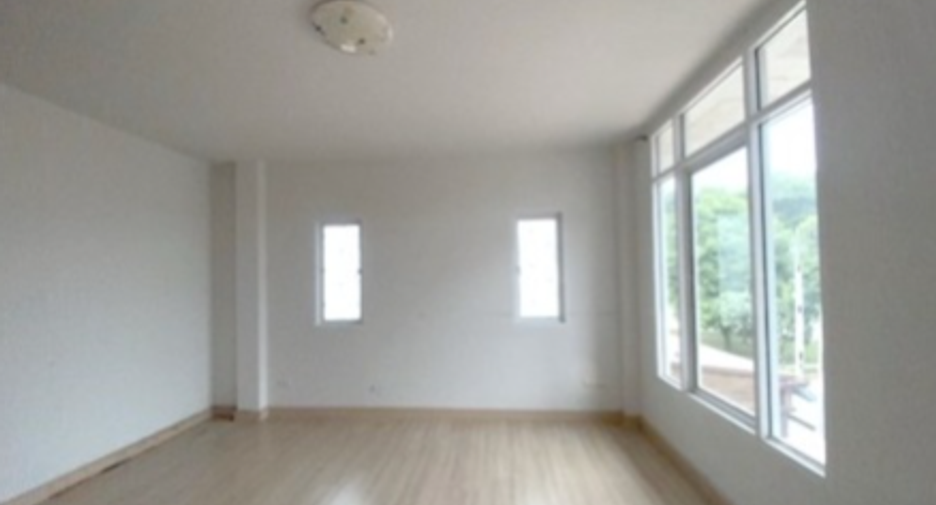For sale 3 bedrooms house in Pluak Daeng, Rayong