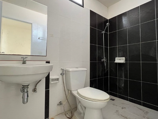 For sale 2 bedrooms townhouse in Bang Lamung, Chonburi