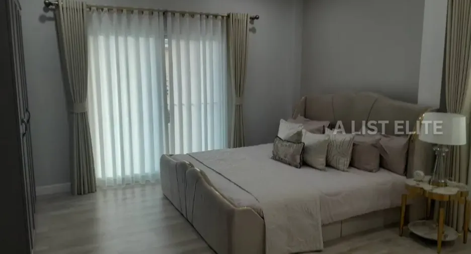For sale 4 bedrooms house in Bang Lamung, Chonburi