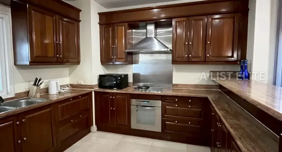 For rent 5 bedrooms house in Bang Lamung, Chonburi