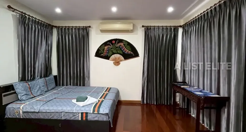 For rent 5 bedrooms house in Bang Lamung, Chonburi