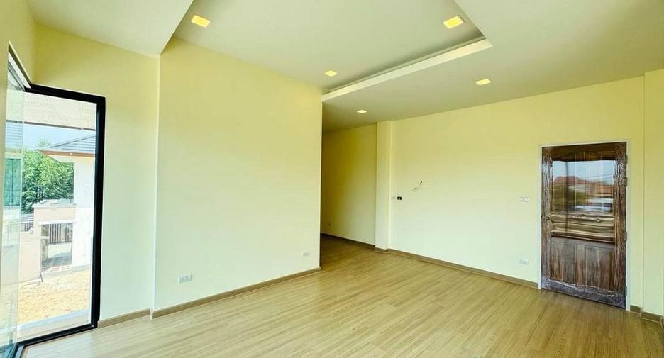 For sale 3 bedrooms house in Bang Lamung, Chonburi