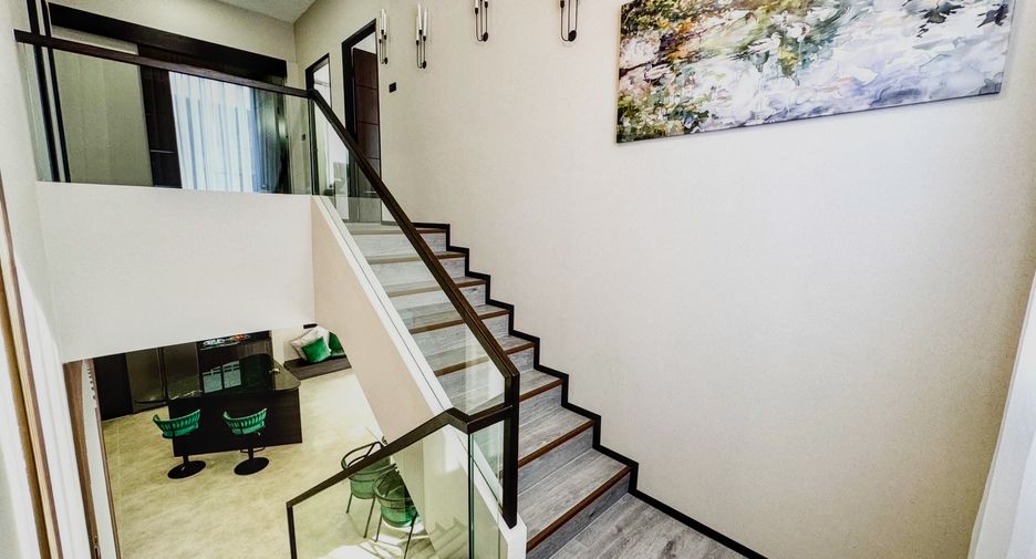 For sale 5 bedrooms house in Bang Lamung, Chonburi