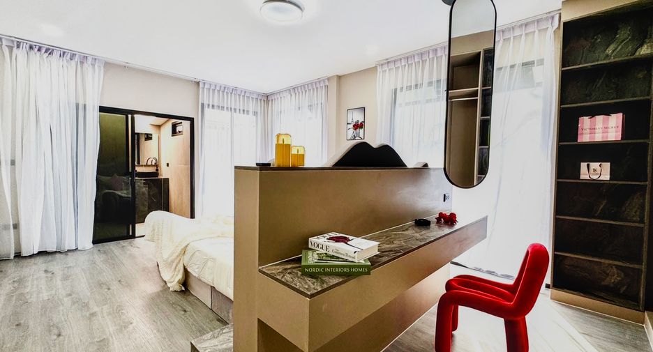 For sale 5 bedrooms house in Bang Lamung, Chonburi