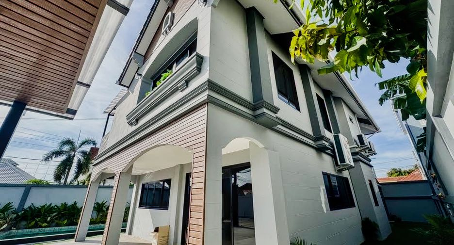 For sale 5 bedrooms house in Bang Lamung, Chonburi