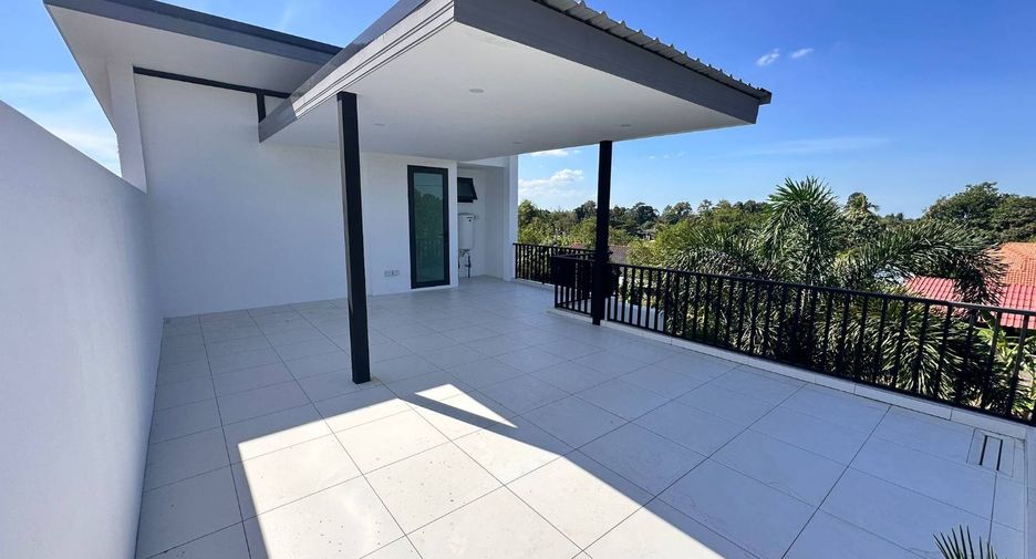For sale 3 bedrooms townhouse in Bang Lamung, Chonburi