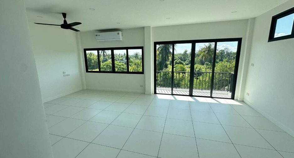 For sale 3 bedrooms townhouse in Bang Lamung, Chonburi