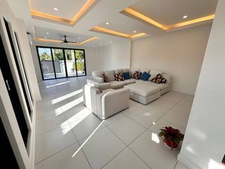 For sale 3 bedrooms townhouse in Bang Lamung, Chonburi