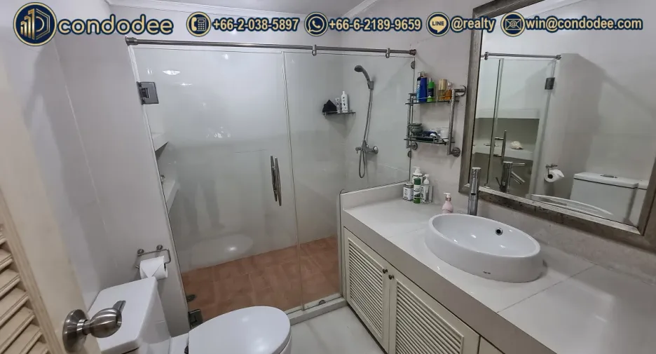 À vendre 3 chambres condo à Watthana, Bangkok