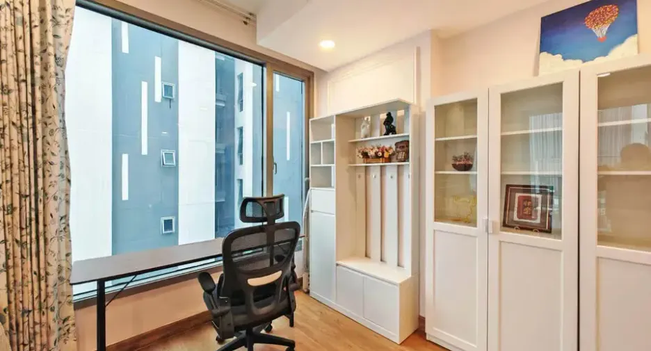For rent 1 bed condo in Watthana, Bangkok