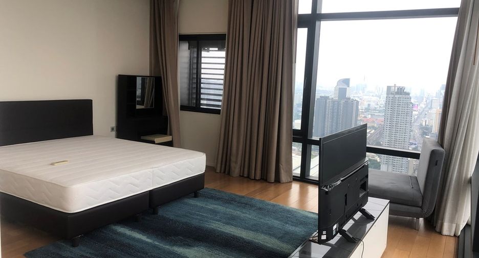For rent 3 ベッドルーム condo in Watthana, Bangkok