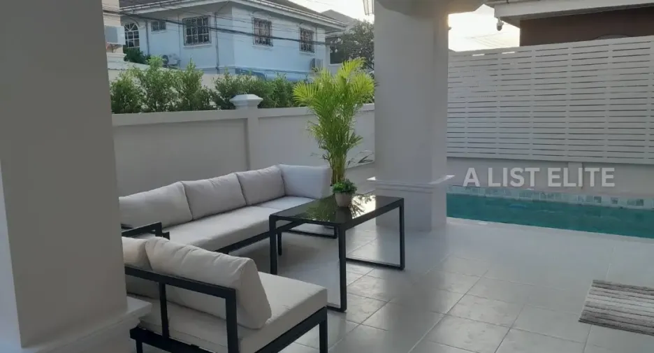 For sale 4 bedrooms house in Bang Lamung, Chonburi