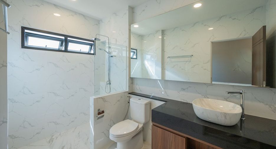 For sale 3 ベッドルーム house in Bang Lamung, Chonburi