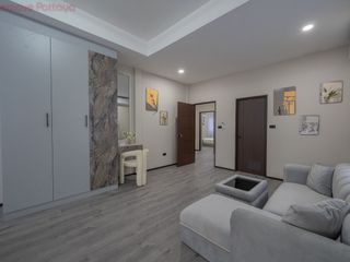 For sale 5 bedrooms house in Bang Lamung, Chonburi