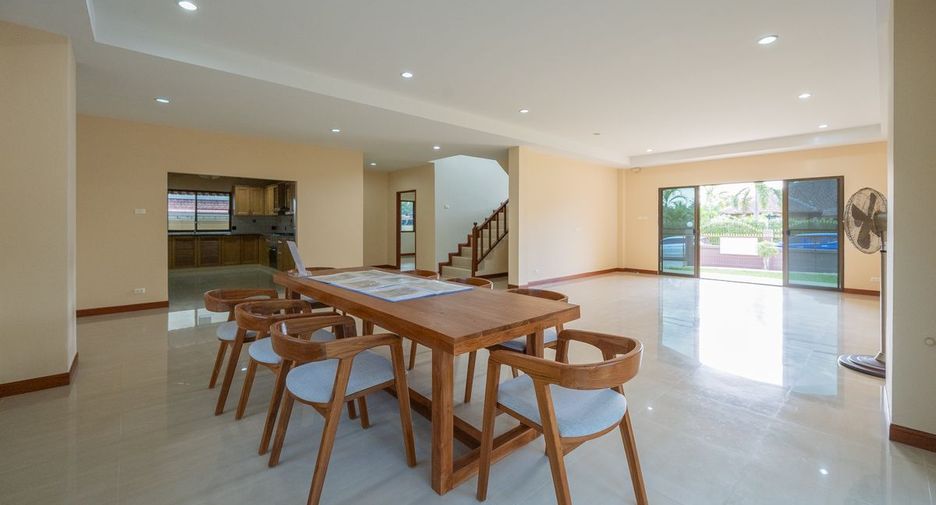 À vendre 5 chambres maison à Bang Lamung, Chonburi