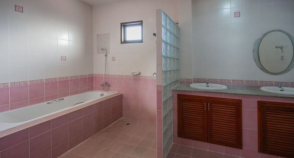 À vendre 5 chambres maison à Bang Lamung, Chonburi