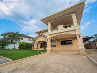 Casa en venta de 5 habitaciones en Bang Lamung, Chonburi