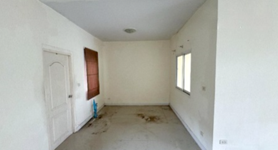 Haus zum Kauf mit 3 Zimmer in Phan Thong, Chonburi