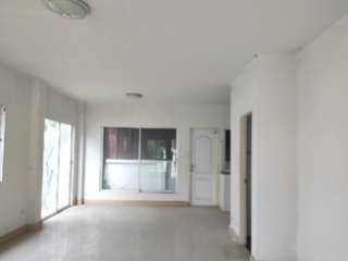 À vendre 3 chambres maison à Pluak Daeng, Rayong