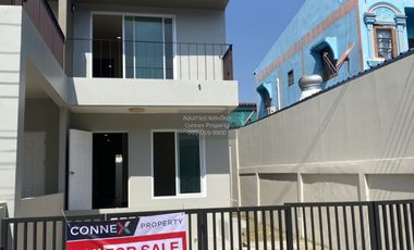 For sale 2 bedrooms townhouse in Phasi Charoen, Bangkok