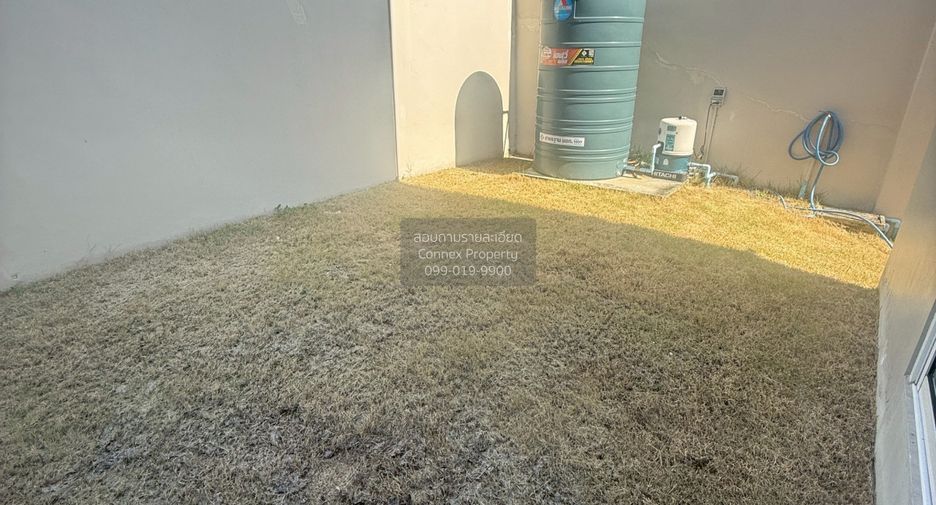 For sale 2 bedrooms townhouse in Phasi Charoen, Bangkok