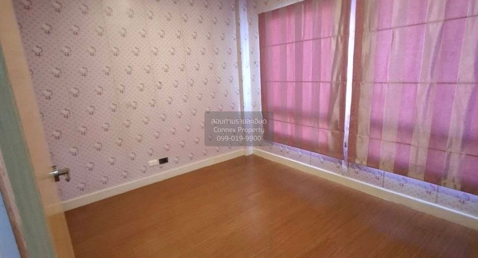 For sale 3 bedrooms townhouse in Chatuchak, Bangkok