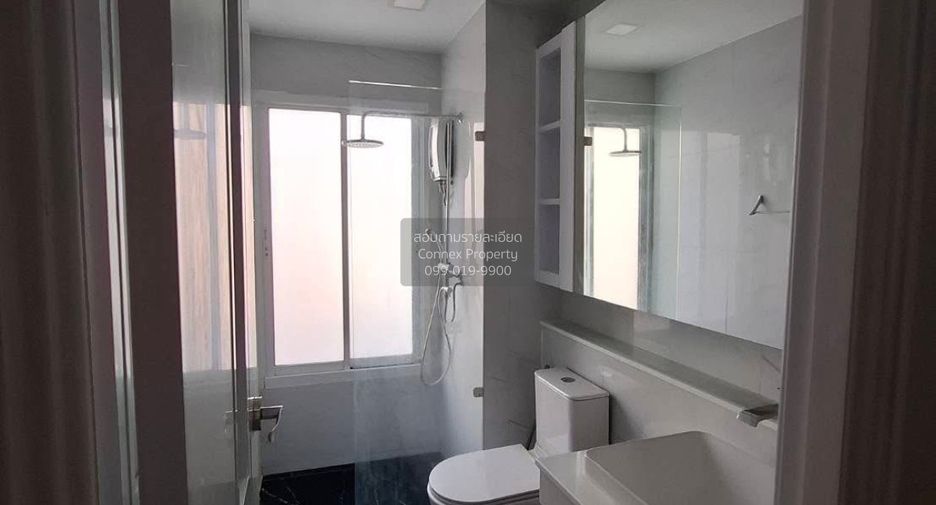 For sale 3 bedrooms townhouse in Chatuchak, Bangkok
