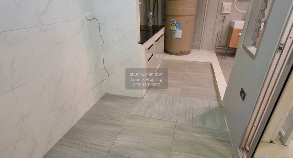 For sale 3 bedrooms townhouse in Chatuchak, Bangkok