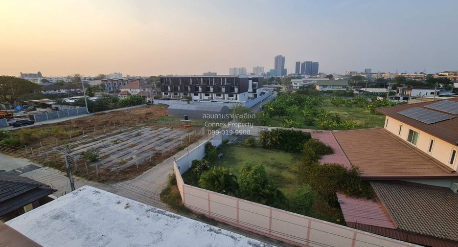 Haus zum Kauf mit 7 Zimmer in Khan Na Yao, Bangkok
