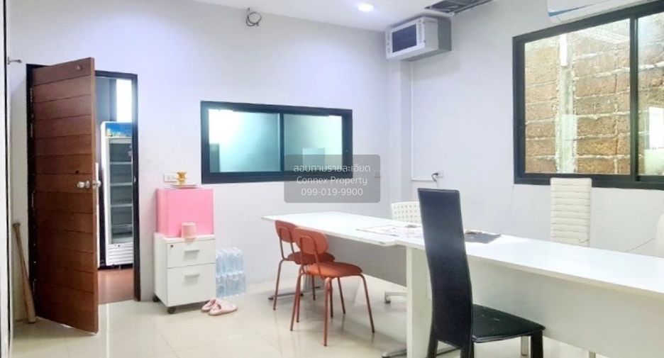 Haus zum Kauf mit 7 Zimmer in Khan Na Yao, Bangkok