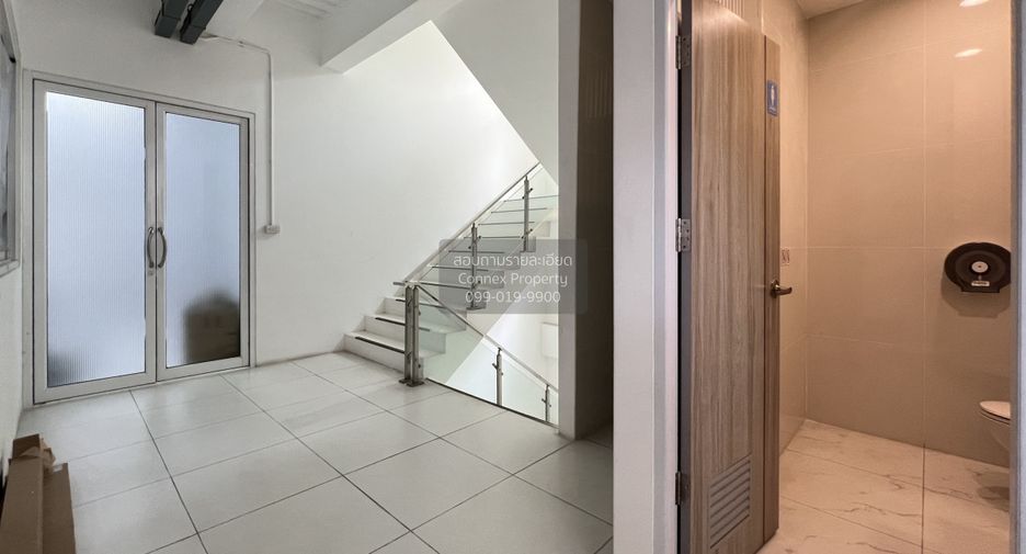 Haus zum Kauf mit 7 Zimmer in Khan Na Yao, Bangkok