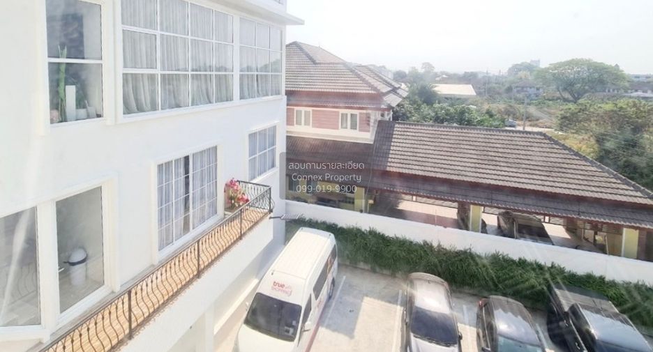 Haus zum Kauf mit 7 Zimmer in Khan Na Yao, Bangkok