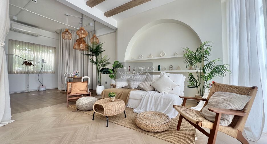 Haus zum Kauf mit 7 Zimmer in Khan Na Yao, Bangkok