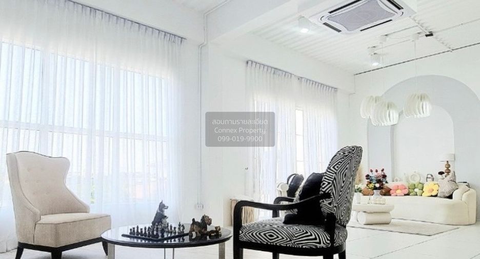 Haus zum Kauf mit 7 Zimmer in Khan Na Yao, Bangkok