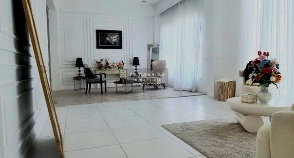 Haus zum Kauf mit 7 Zimmer in Khan Na Yao, Bangkok
