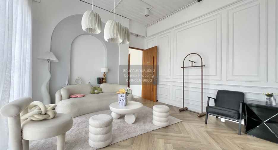 Haus zum Kauf mit 7 Zimmer in Khan Na Yao, Bangkok