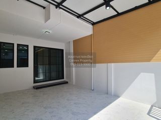 For sale 3 bedrooms townhouse in Sai Mai, Bangkok