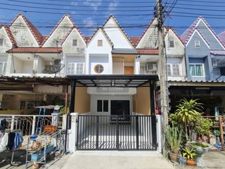 For sale 3 bedrooms townhouse in Sai Mai, Bangkok