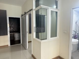 For sale 4 ベッドルーム townhouse in Bang Khae, Bangkok