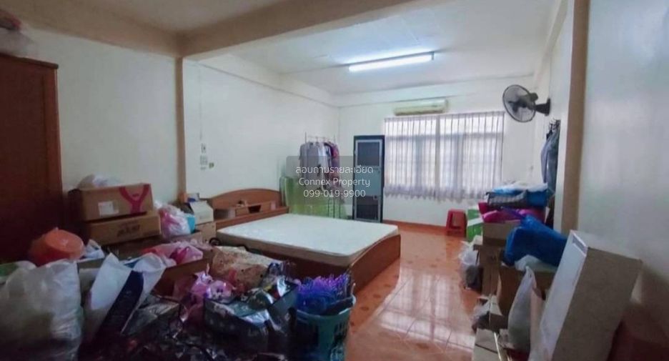 Gewerbefläche zum Kauf mit 4 Zimmer in Chatuchak, Bangkok