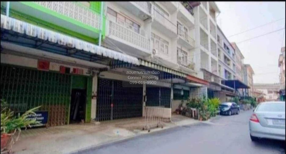 Gewerbefläche zum Kauf mit 4 Zimmer in Chatuchak, Bangkok