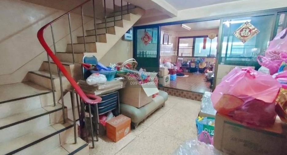 Gewerbefläche zum Kauf mit 4 Zimmer in Chatuchak, Bangkok