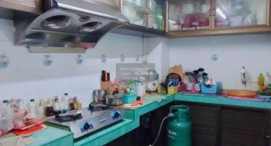 Gewerbefläche zum Kauf mit 4 Zimmer in Chatuchak, Bangkok