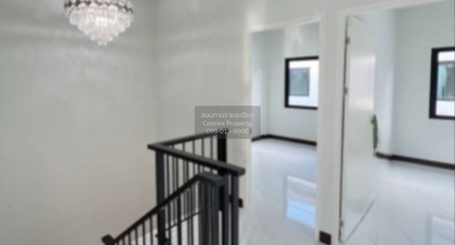 For sale 4 bedrooms townhouse in Bang Khun Thian, Bangkok