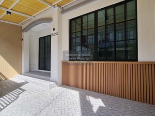 For sale 4 bedrooms townhouse in Khlong Sam Wa, Bangkok