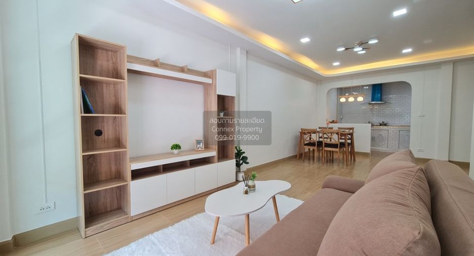 For sale 4 bedrooms townhouse in Khlong Sam Wa, Bangkok